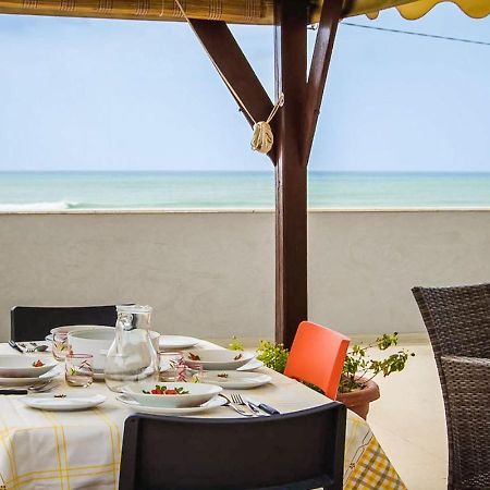 Arisa -Terrazza Privata 60 Mq Sulla Spiaggia Donnalucata  Bagian luar foto