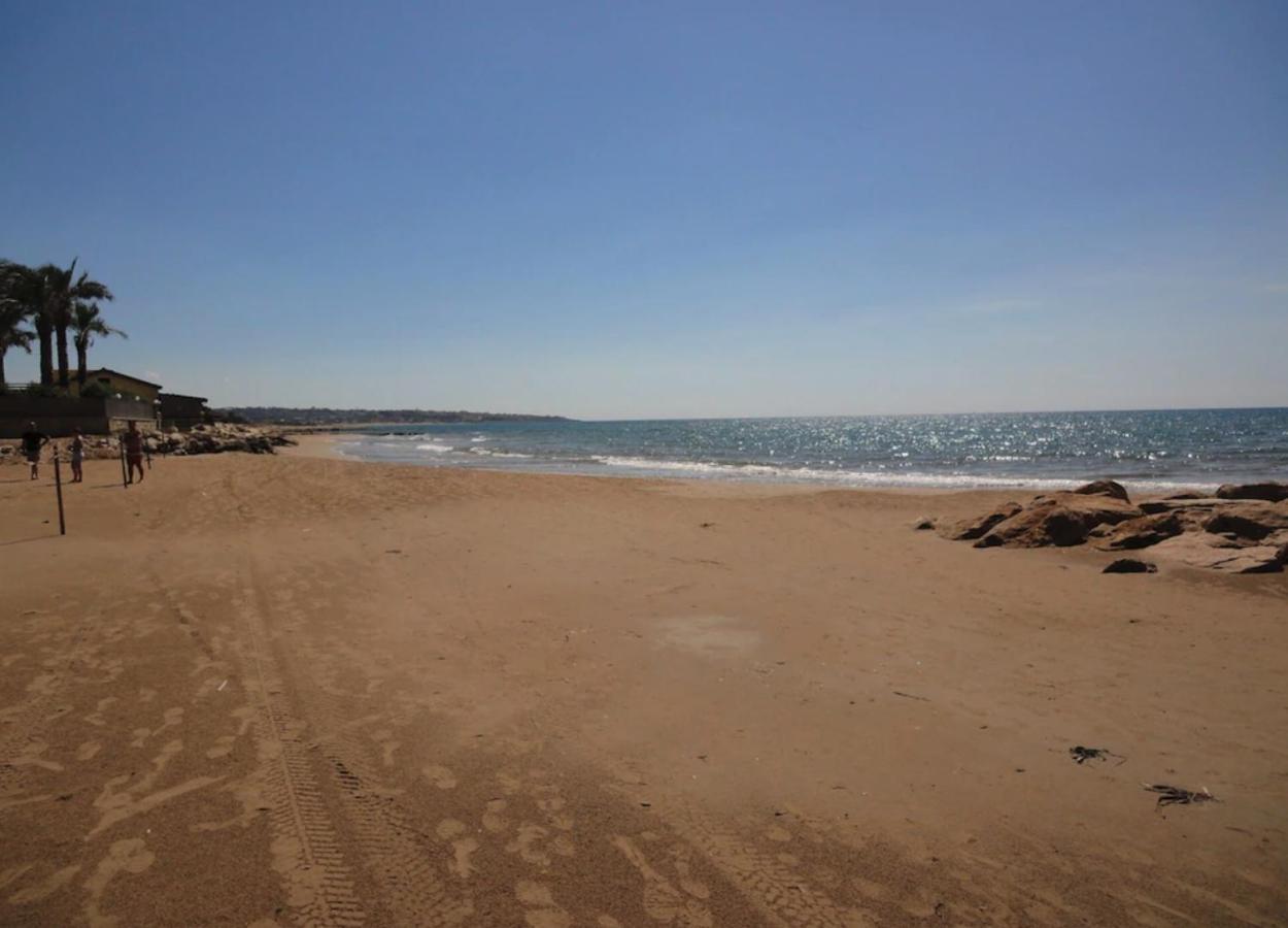 Arisa -Terrazza Privata 60 Mq Sulla Spiaggia Donnalucata  Bagian luar foto