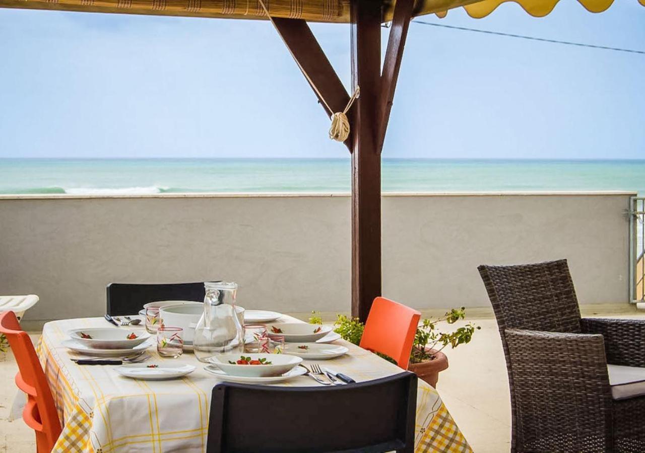 Arisa -Terrazza Privata 60 Mq Sulla Spiaggia Donnalucata  Bagian luar foto